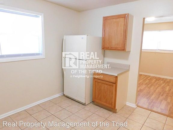 3rd image of 2118 Everitt St #A