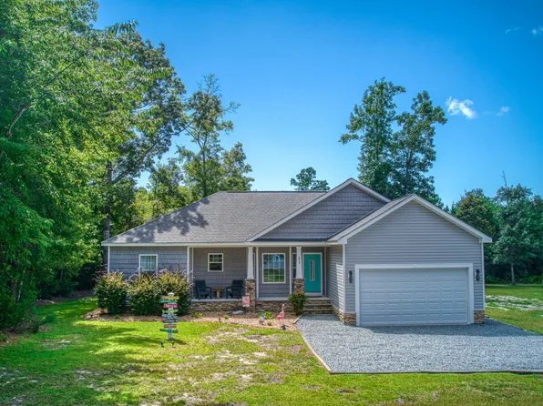 204 Doe Ridge Road, Hampstead, NC 28443