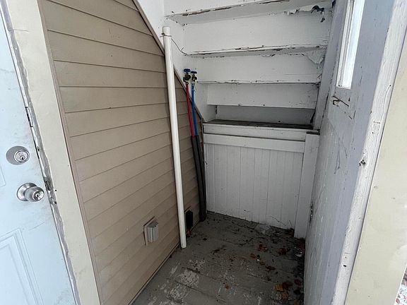 5th image of 120 Elizabeth St APT 1