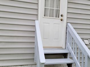 170 Burnlea Rd, Charles Town, WV 25414