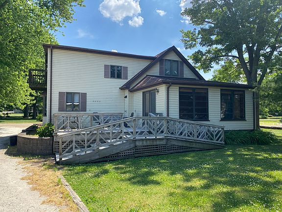 2nd image of 608 E Tomlinson St