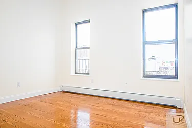 Rented by Urban Realty NYC