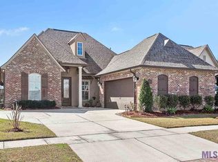 1388 Meadow Grove Ave, Zachary, LA 70791