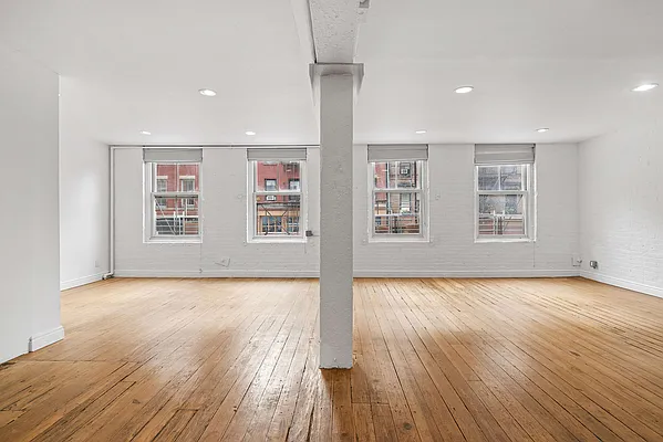 Rented by Compass | media 21