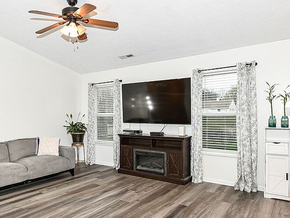 2nd image of 6647 W Longview Dr