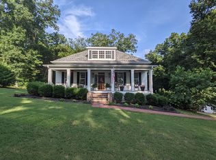 341 Echo Ln, Killen, AL 35645