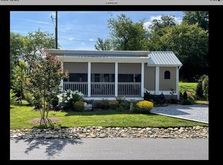 59 Drifting Brook Ln, Flat Rock, NC 28731