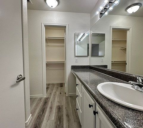 4th image of 1205 Emerywood Ct #0