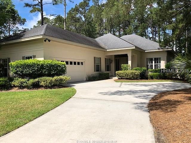 1st image of 4 Manor Court Ln