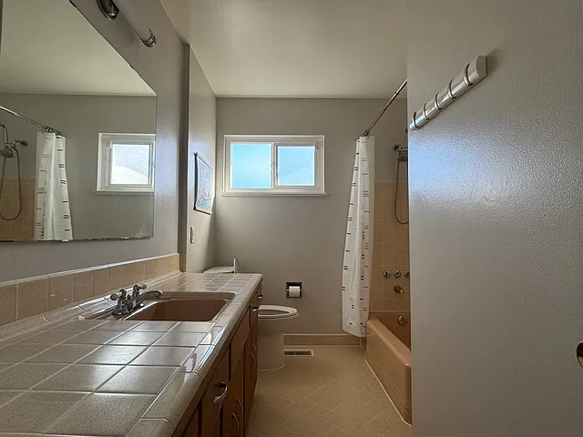 1928 Downey Pl — Photo 14