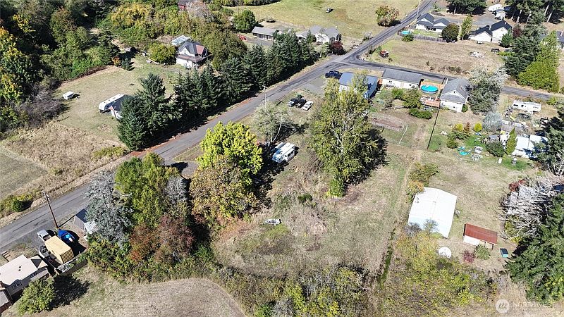 2nd image of 103 4th Avenue