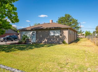 522 Canterbury Ln, Moses Lake, WA 98837