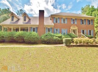 105 Oxford Ln, Fayetteville, GA 30215