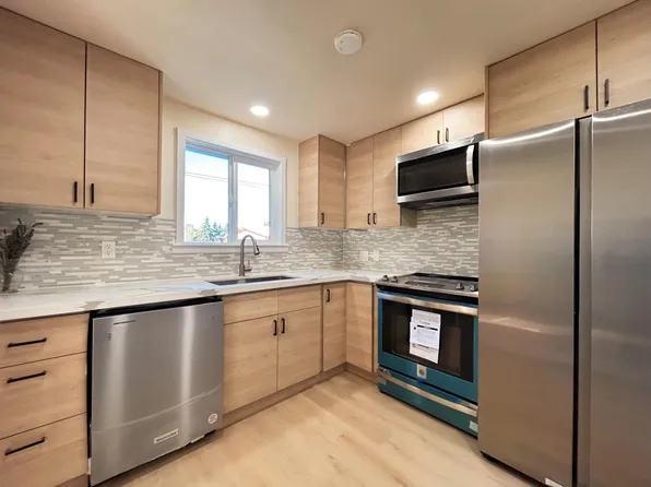 12220 Ashworth Ave N, Seattle, WA 98133