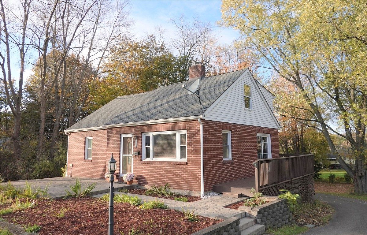 3529 Maplecrest Dr, Vestal, NY 13850 Zillow