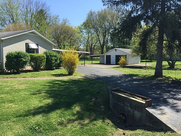 2nd image of 2308 Green Acres Dr