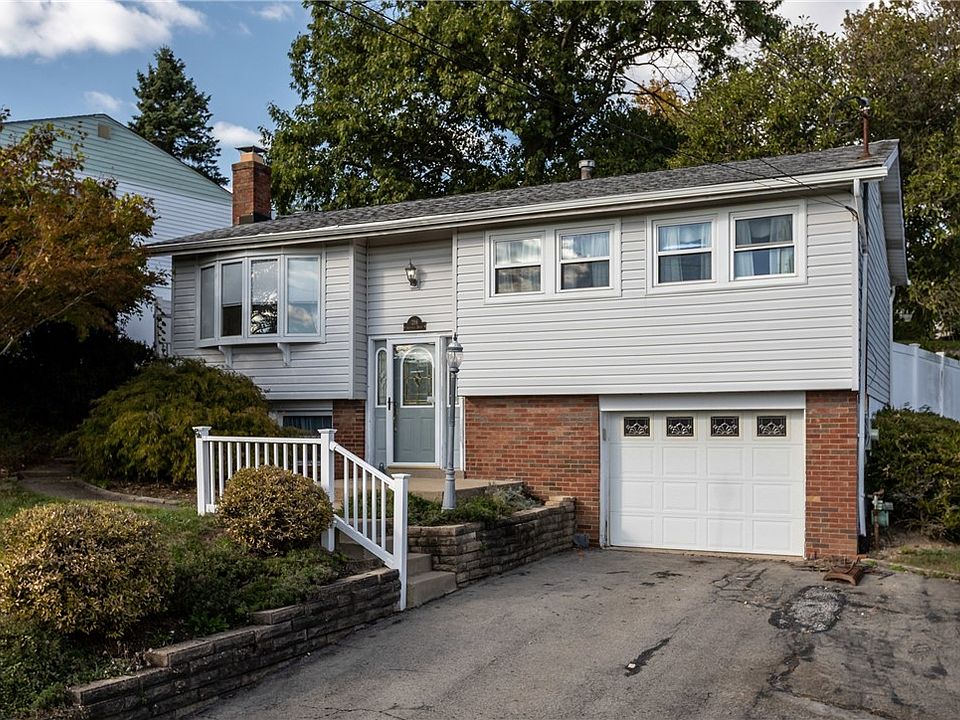 1st image of 216 Aberdeen Dr