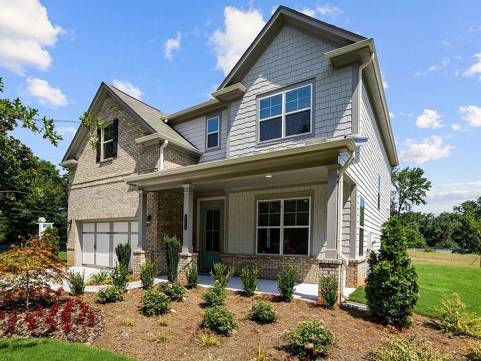 4 Bedrooms, 2.5 Bathrooms, 2 Car Garage