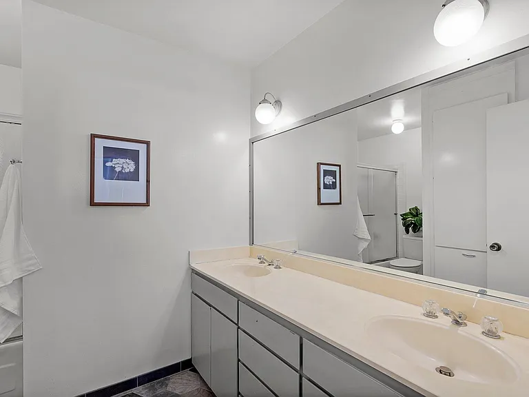 2107 Amador Ave — Photo 15