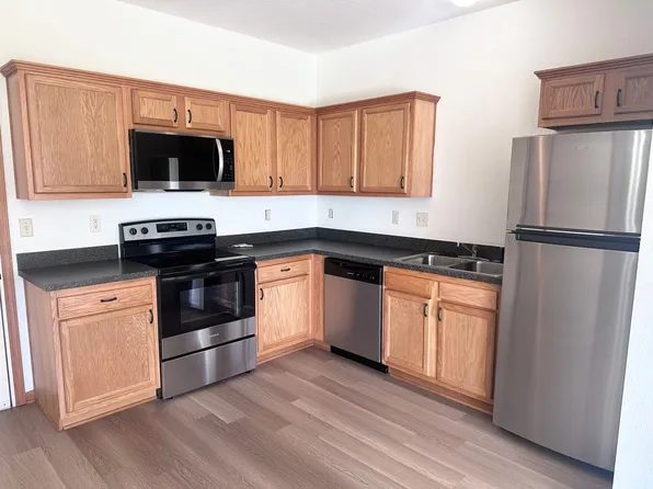 1 Bed | 1 Bath Apartment on the 1st Floor in Grain Valley at the Creekside Village Apartments, 907 NE Deer Creek Dr, Grain Valley, MO 64029