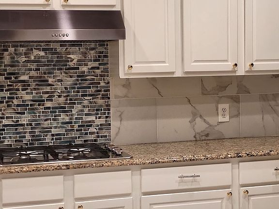 2nd image of 12831 Majestic Oaks Dr