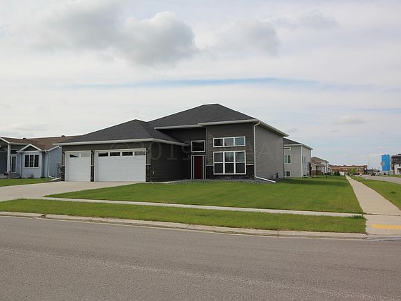 LARGE CORNER LOT