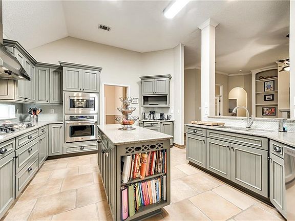 5th image of 7705 Orly Ct