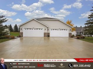 7644 Newbury Rd, Woodbury, MN 55125