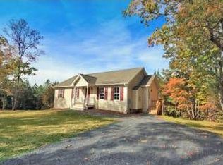 9837 Ridge Rd, Arvonia, VA 23004