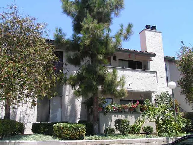 1 bed, 786 sqft, $2,250 — Photo 1
