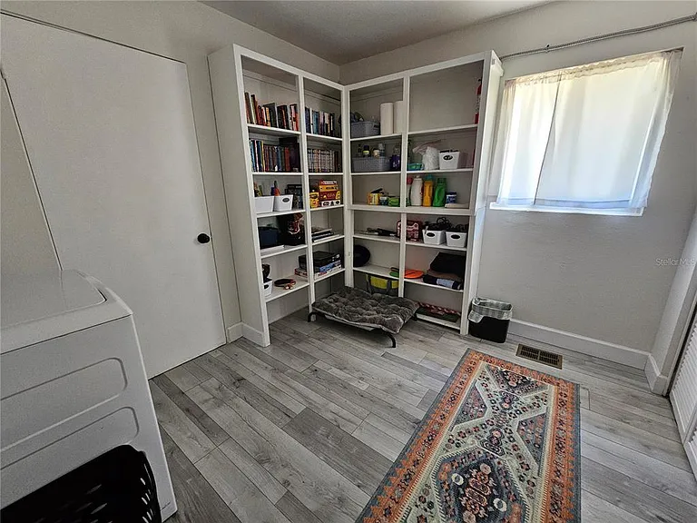 6442 Colonial Dr — Photo 21