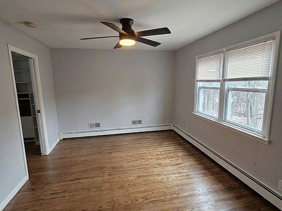 3rd image of 933 Lafayette Ave Floor 2