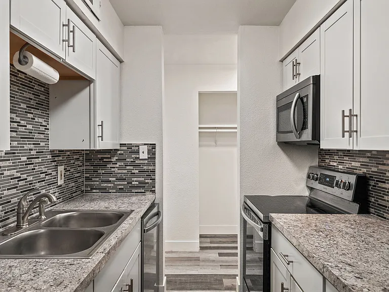 7615 E Quincy Ave #101 — Photo 23