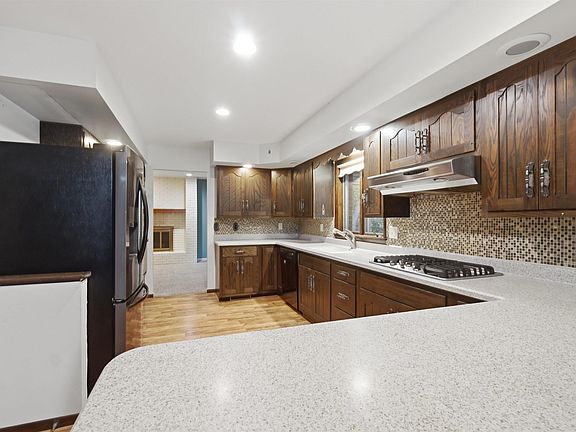4th image of 4015 N Saymore Ct