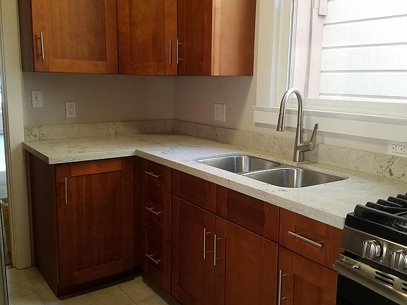 2nd image of 1135 Hyde St APT 2