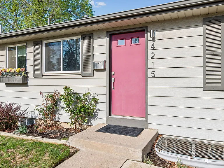 4215 S Lipan St — Photo 5