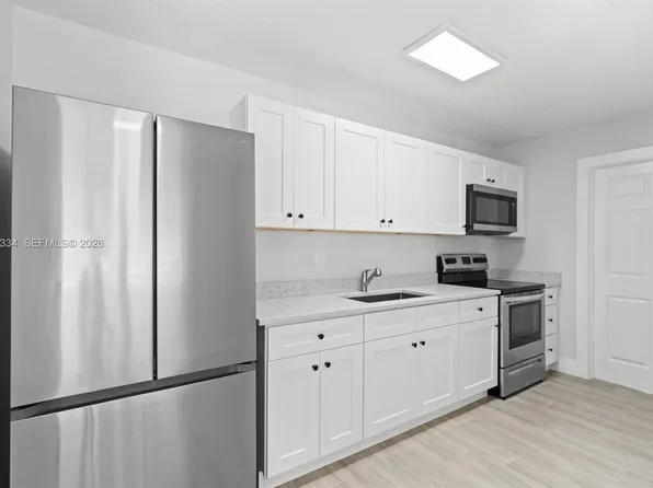 812 32nd St, West Palm Beach, FL 33407