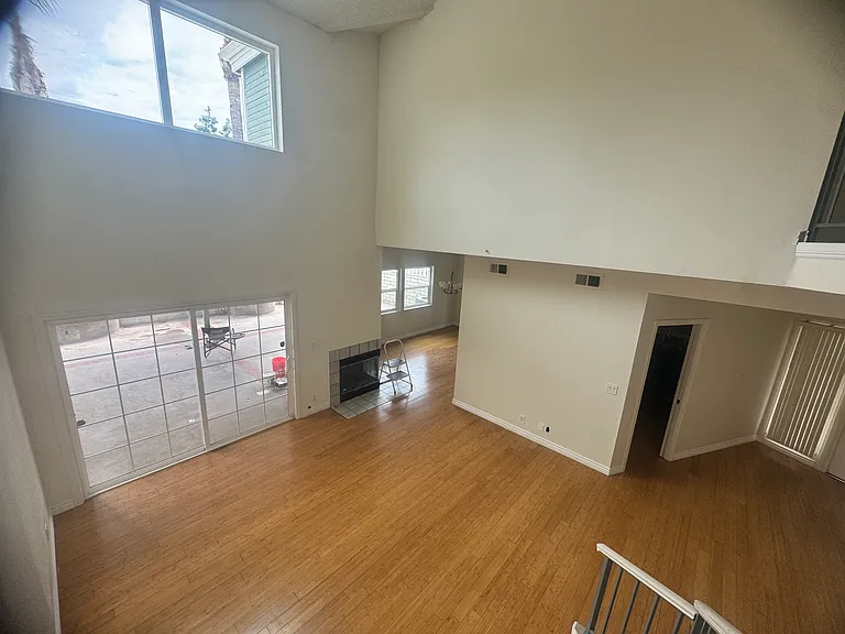 14726 Tupper St — Photo 19