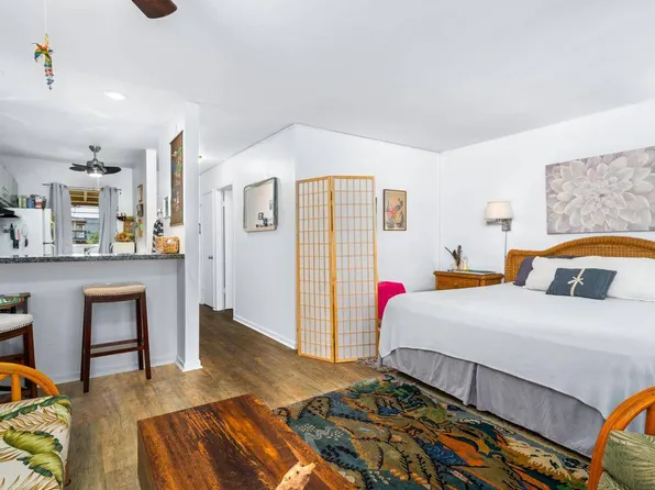 75-6008 Alii Dr APT 215, Kailua Kona, HI 96740