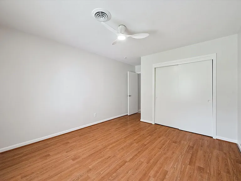 9777 Larston St — Photo 16