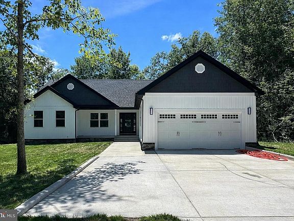 2nd image of 206 Saylers Creek Rd