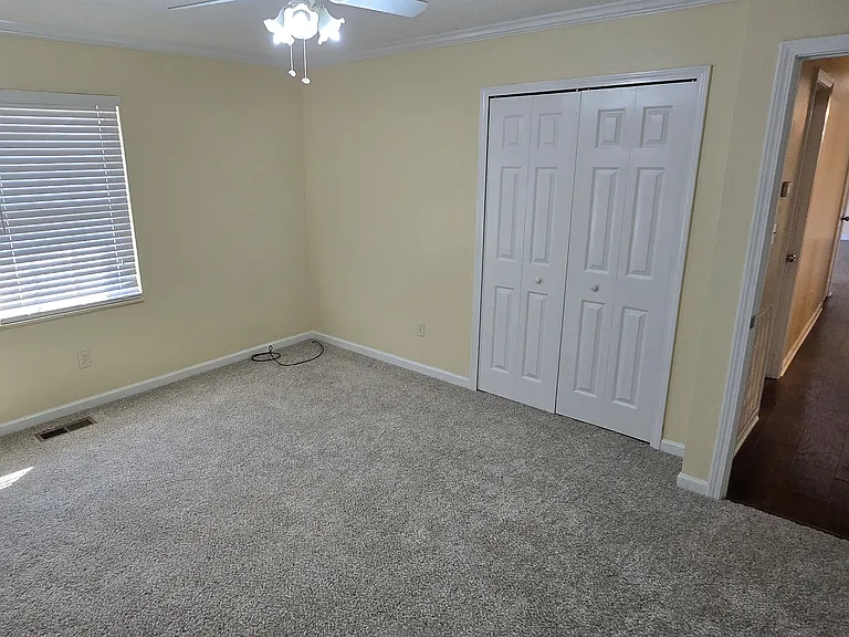10005 Bluegrass Rd — Photo 11