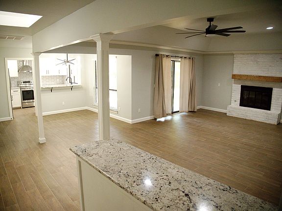 4th image of 6508 NW 123rd St