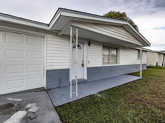 5th image of 3801 Beechwood Dr