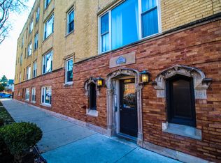 3604 N Albany Ave APT 1E, Chicago, IL 60618