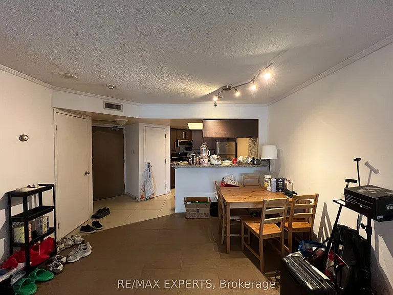 1001 Bay St #2218 — Photo 8