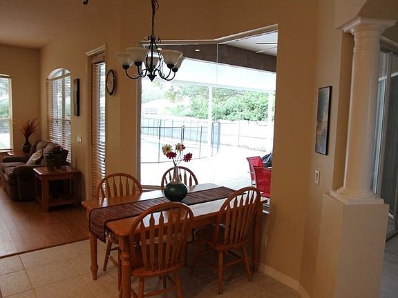 4th image of 10001 Country Carriage Cir