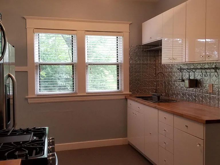 743 Fountain St NE #1 — Photo 4