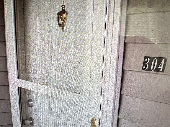 3rd image of 531 Pineland Cir APT 304