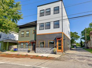 715 Butterworth St SW #4, Grand Rapids, MI 49504